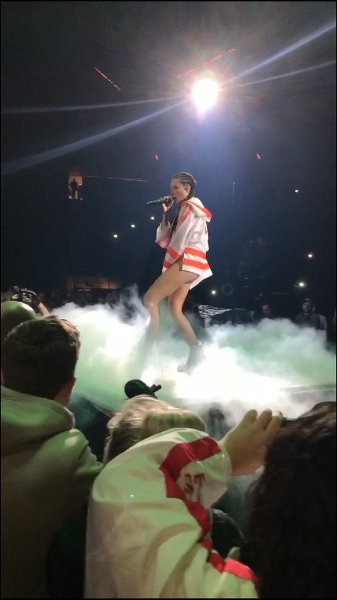 tessaxschmitz's tweet image. I went to a Halsey concert, and there were two stages. She popped up on the stage closest to me, so I tried to hop a chair to get even closer. It was a folding chair. It collapsed on my leg. I broke said leg.  #ConcertFail