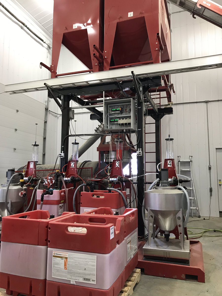 PrecisionAg1's tweet photo. @FarmChemCorp training session and the 1st treated load of #SpringWheat went down at the Griffin office last Monday, April 8th.👨🏻‍🔬

Let us take away some of the stress and professionally treat your seed for you. Give us a call today!📲

#Plant19 #VibranceQuattro #PrecisionStarter https://t.co/cOidBb3rER
