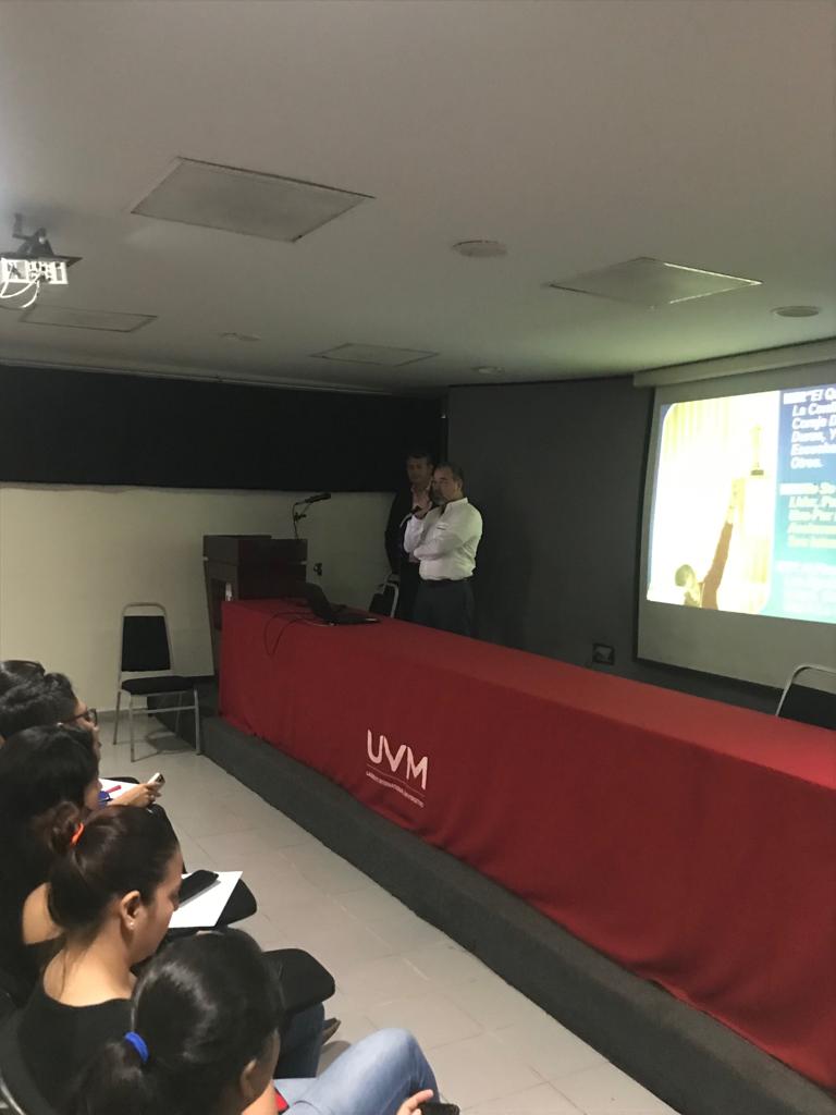cceuvmvsa's tweet photo. El pasado 9 de abril el Dr. Carlos Segura, Director Gral de @odontosur y miembro del CCE UVM compartió con alumnos de la UVM Vhsa una conferencia sobre "Cómo Salir a Buscar Trabajo" https://t.co/OJrHa0BgfW