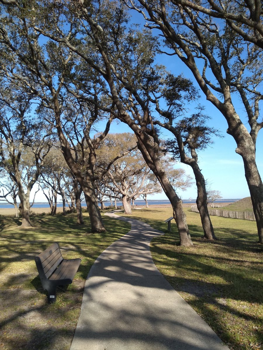 sensual__soul's tweet photo. #Shade #FortFisher #NC #myphotography #History https://t.co/mP3NqrWCTA