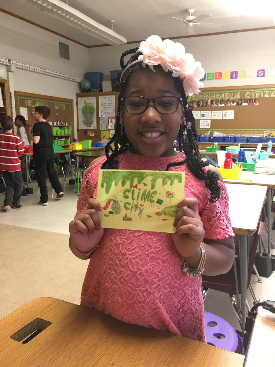poupard3rd's tweet photo. Congratulations to our first Mini Society entrepreneur. She sold out today! 
@HussainAli_edu 
@GPSchools 
@Poupard_Dragons https://t.co/uHzQ7ichpB