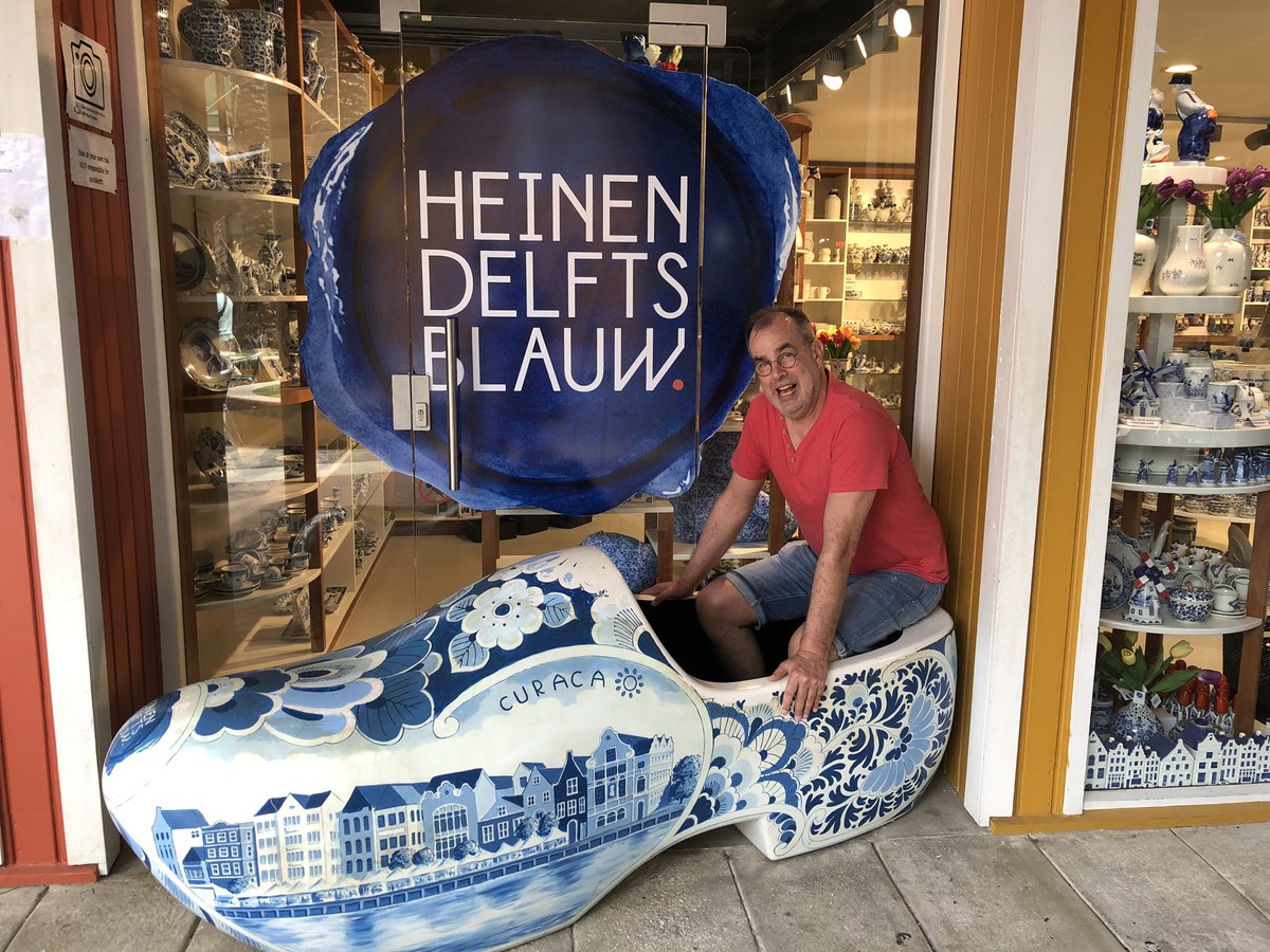 klaasvanderwerf's tweet photo. Ook op Curaçao maak ik graag reclame voor een schitterend bedrijf uit Putten😊 https://t.co/fRFQY2CUfW