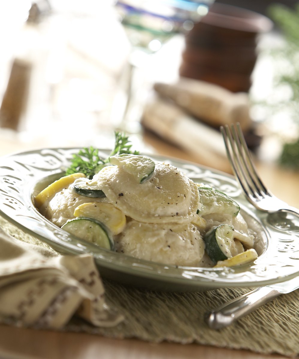 Celentano’s #authentic, #Italian #pasta products are packed with protein and are easy to prepare – it’s the perfect #meatless meal for a busy weeknight. rosinarecipes.com/meatless
