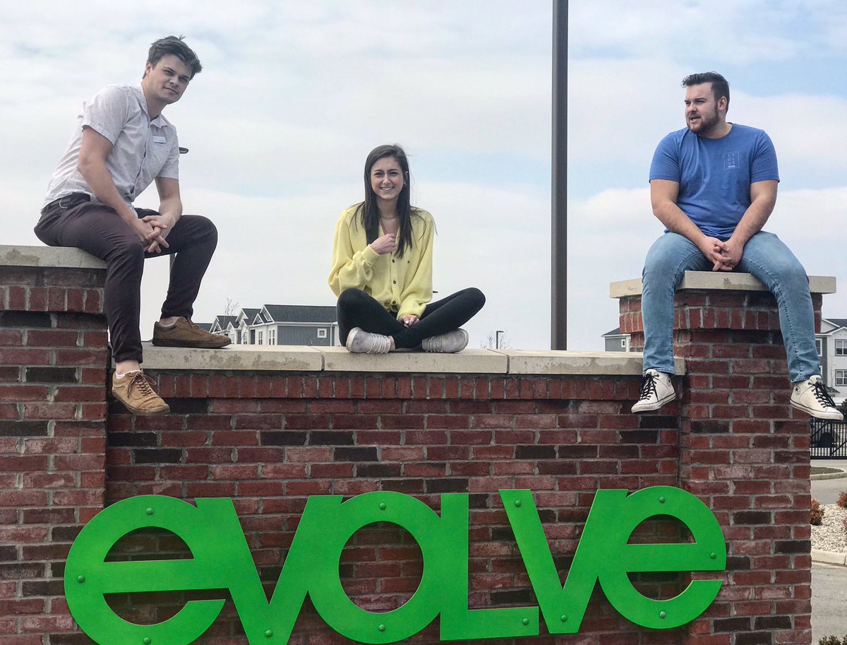 LocaleAllendale's tweet photo. We are so close to being sold out for next year! Come tour today and #evolvewithus #hottest2beds #homesweethome🏡 https://t.co/jVoUhwPD8V