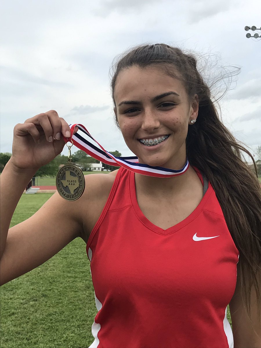 KodiHuff's tweet photo. Congratulations Madison Crader. Regional Qualifier in the High Jump.  1st place with 5’4”. https://t.co/8m4RqjdF6H
