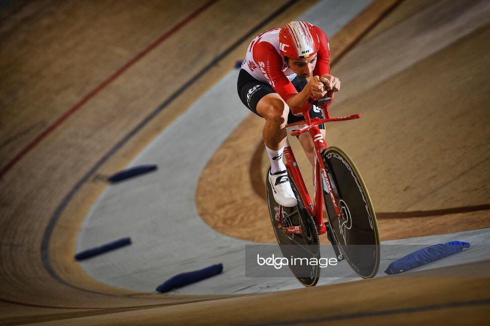 Yorick_32's tweet photo. Last training... @VCampenaerts @Lotto_Soudal @Ridley_Bikes #Victor2VictorY #FlyingMoustache #vocsnor #worldhourrecord #tissot #track @UCI_cycling #sportsphotography #nikon #nikonbelgium 📷 @Yorick_32 for @belgaimage https://t.co/HoJ6bPoppY