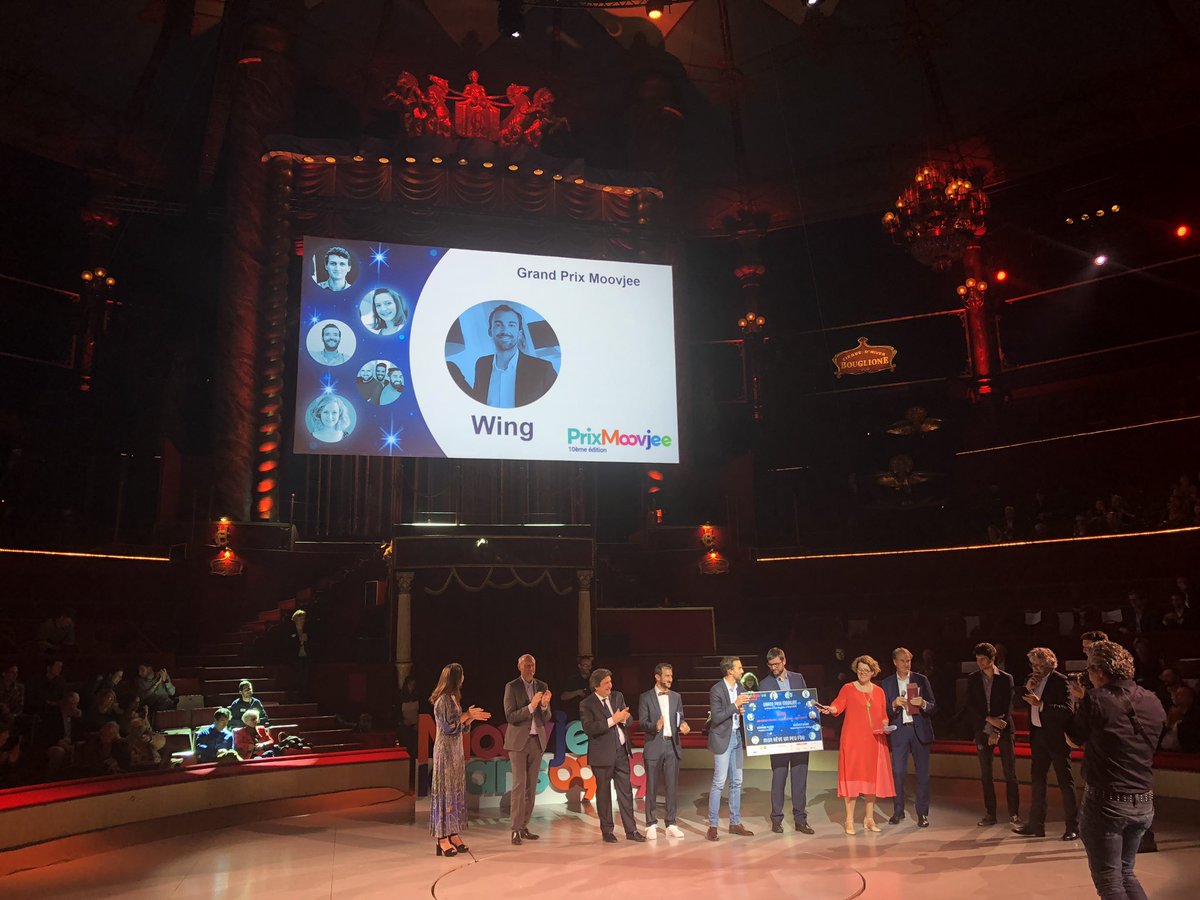 Le Grand Prix @MoovJee 🏆 est remis à <a href="/jbmaillant/">JB Maillant</a>, fondateur de <a href="/wing_eu/">Wing 🚙📦💨</a> un service de logistique pour les e-commerçants 👏🏻 #PrixMoovjee2019