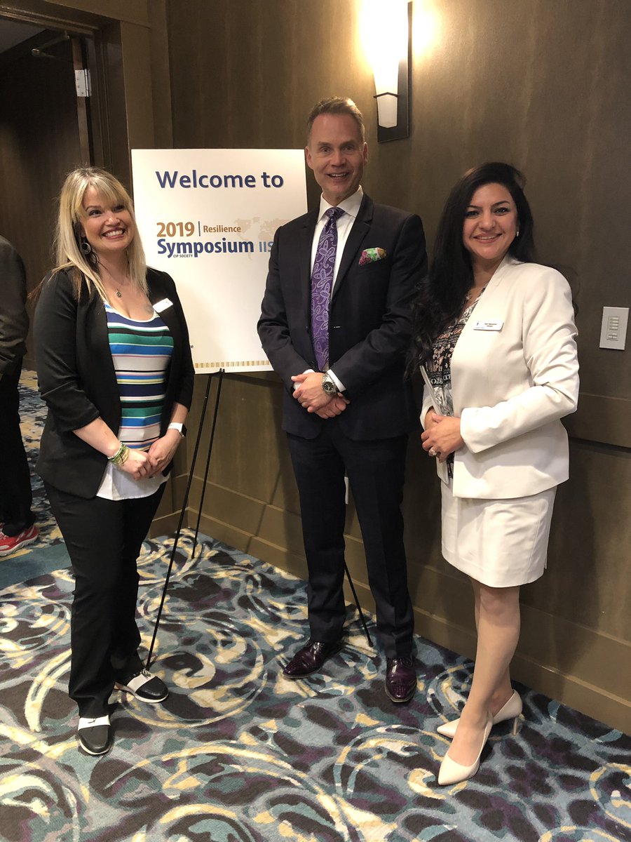 Honoured to meet @ABeconomist again and hear him speak on Election Day! #symposiumSA #ChooseYourAlberta #Abpoli