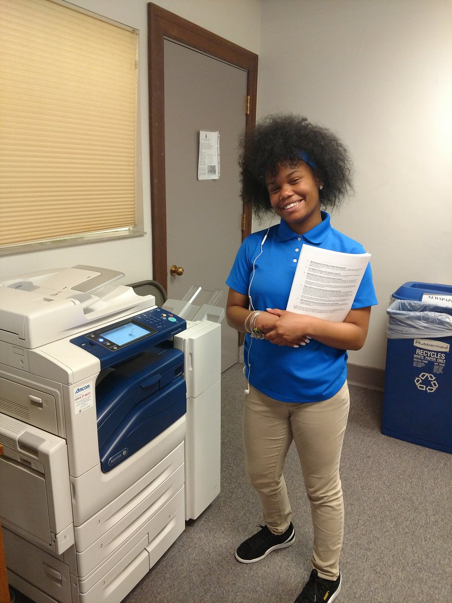 MrsY_teach's tweet photo. Finished up the last of my @NazPrep_Intern site visits for the year by visiting one advisee at First National Bank and another advisee at @CityPGH HR. These young ladies are learning career skills on-the-job with some of the most notable employers in our city! #lovemyadvisory https://t.co/UF1TLEVZGt