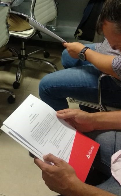 mgpbroker's tweet photo. Hace unos meses nos animamos a elegir nuevos objetivos pero de tanto en tanto volvemos a las fuentes: reunión de socios precursores de @redmegapro https://t.co/Z2KVuYArtC