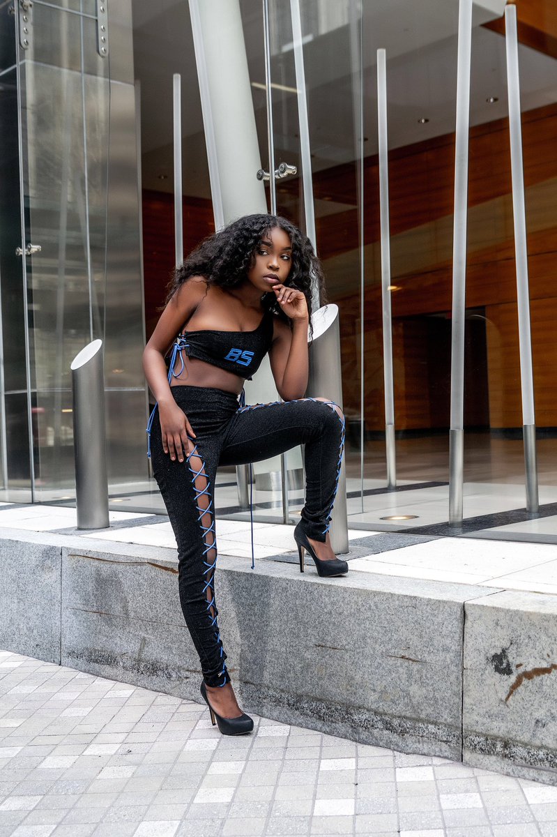 mavanikw's tweet photo. First shots Genesis Level  &amp; it was #straightfire ❤️👏🏾👏🏾

Genesislevel FreshFace🉐  
Modeling Rep 👥: @thegenesislevel 
Website📍: https://t.co/7UiyJwU33O
Designer: @blaqsheepcollection
Photographer📸: @Jeallday
MUA: @tiffydamua
#Genesislevelfreshface #Genesislevelmodel #model https://t.co/SoqpH6mcQj
