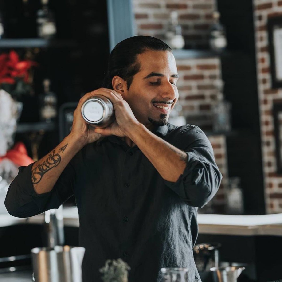 Shake up your week with all #organic spirits. Join me Friday at <a href="/JJPfister/">J.J. Pfister</a> for tastings, cocktails and tours from 3-6pm #shakeit