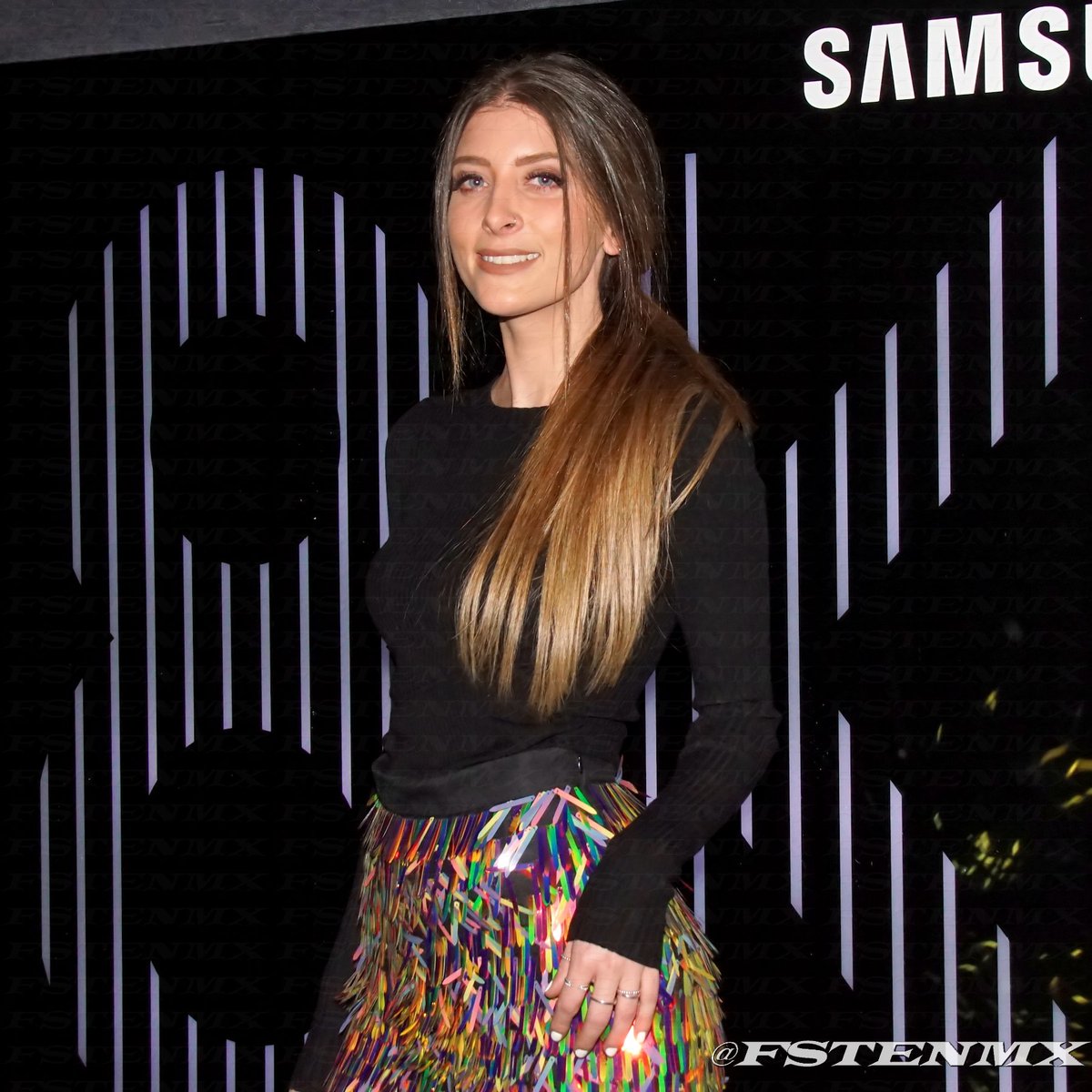 FSTENMX's tweet photo. #Foto @daniellefclyde en la #BlackCarpet de @SamsungMexico y @ADMEXICO por la presentación de la nueva #QLED8K
#FSTENMX #AlfombraRoja #RedCarpet #AlfombraNegra #lookofthenight #SamsungQLED8K #Samsung #QLED #8K #beauty #conductora #tvhost #DanielleClyde https://t.co/9QdDrHm7nB