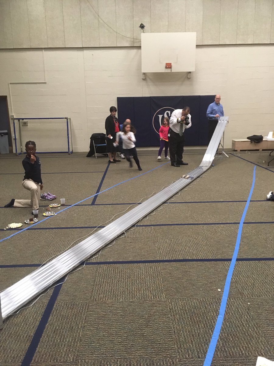 LowerSchoolWS's tweet photo. The Pack 40 at #WoodlyndeSchool enjoyed another fun Pinewood Derby this afternoon. Thank you to our parents and students who serve and have fun! #gratefulforWoodlynde https://t.co/afCfNxsmUD