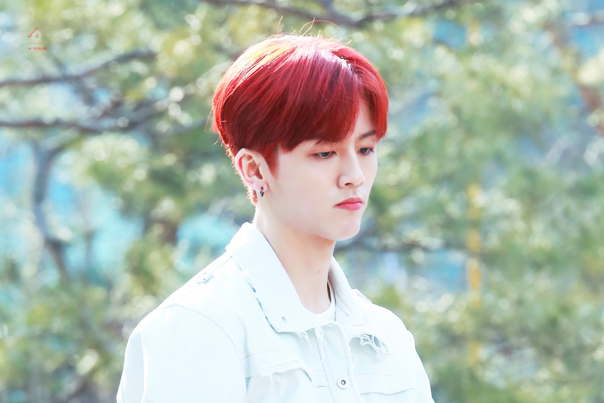 kimcherryhoe's tweet photo. 5. Narcissus
Our lovely cherry 💕with red hair he's fine but I still prefer him with dark hair https://t.co/6QNVJ5beon