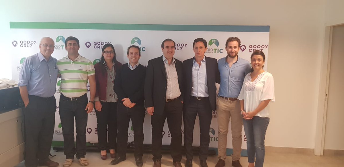 PoloTICMendoza's tweet photo. Polo TIC recibió a GeneXus @TOOLNOLOGY https://t.co/buSTE0NGut https://t.co/xqZ4B7kYMZ