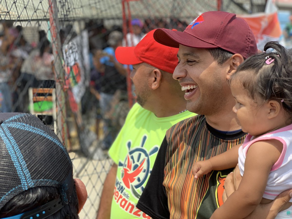 LuisJonasReyes's tweet photo. Estuvimos compartiendo y escuchando a nuestro pueblo. Tenemos un inmenso compromiso con los Iribarrenses y vamos a cumplir con las expectativas que tiene el colectivo. Lo ratificó #JuntosEsPosible https://t.co/sSgv8WFI3c