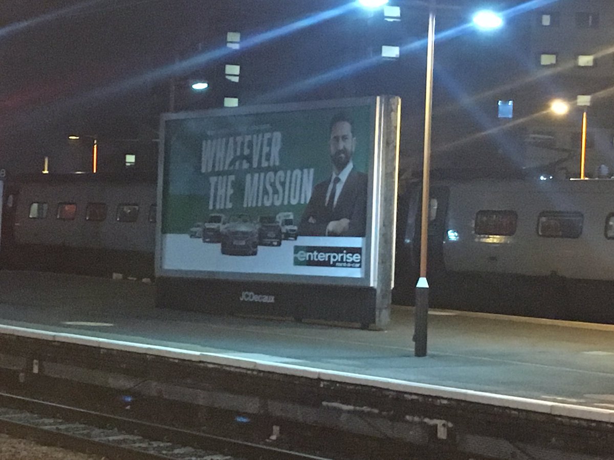 First time at #Wolverhampton #train station and greeted by <a href="/GerardButler/">Gerard Butler</a> <a href="/UKEnterprise/">EnterpriseUK</a>