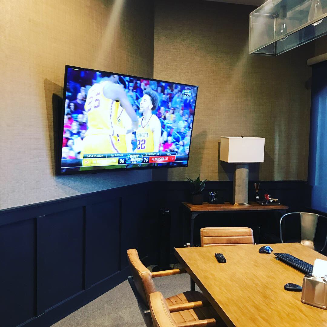 DyerEngineering's tweet image. Dyer Engineering encourages employee efforts by hosting friendly competitions. Congrats to our #MarchMadness🏀 bracket winner for 2019!