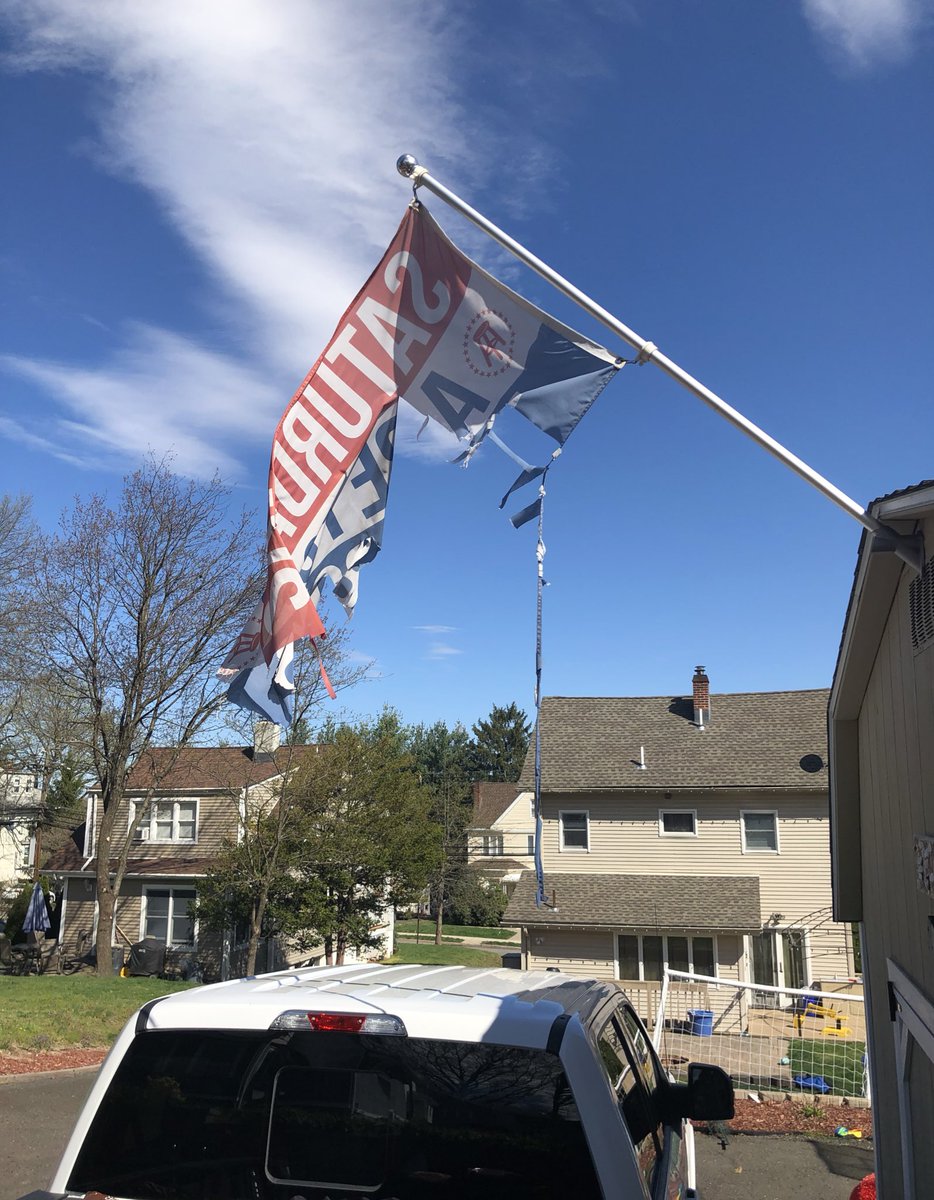 sivart43's tweet photo. Damn @barstoolsports couldn’t even make it through one NJ winter.  You need better material for your flags. https://t.co/lmxsoB6HkZ
