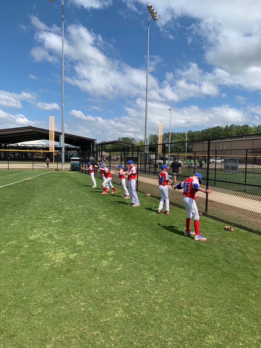 Mdennis24's tweet photo. ⁦@jaegersports⁩ 12U Oak Mountain Ballers getting in J-band work before bracket play this weekend. https://t.co/pJCUVXBHmW