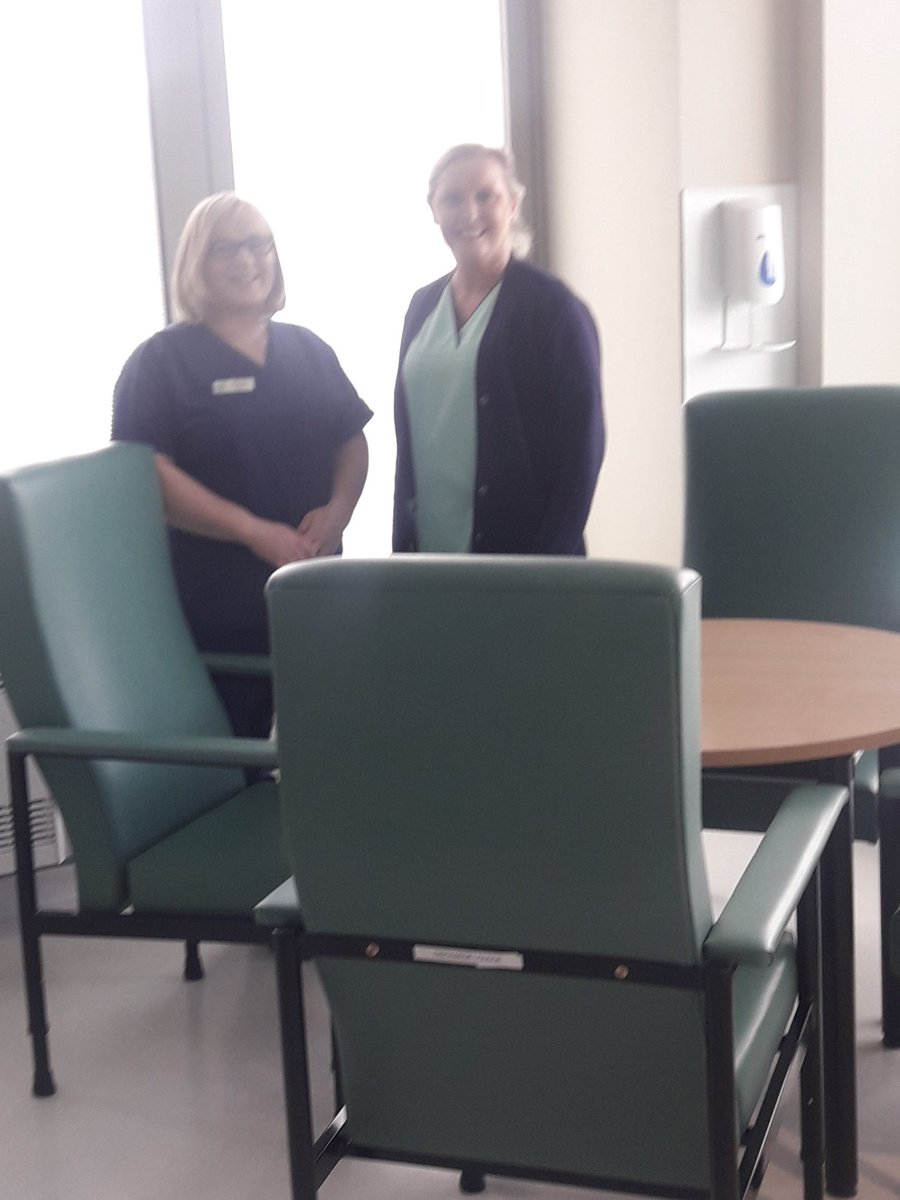 lukes_ck's tweet photo. Discharge lounge open &amp;  located @  main entrance/exit  reducing trolley wait  for ill patients needing ward beds. DL staff provide  patient advice, health info &amp;med tips for going home @IEHospitalGroup @slaintecare @DanielleReddy @HealthyIreland @HealthyIreland @MaryDayIEHG https://t.co/e5oRj46ddl