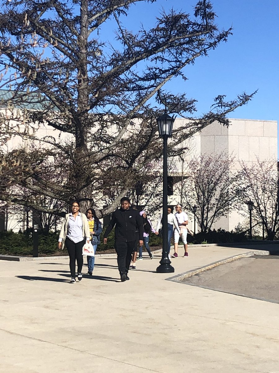 awarrickadams's tweet photo. Day 2 Stop 2. Boston College, campus has a sense of peace that is refreshing #SpringBreakBmore #collegetours @Elev8Bmore @BostonCollege https://t.co/5uVaCq1l7H