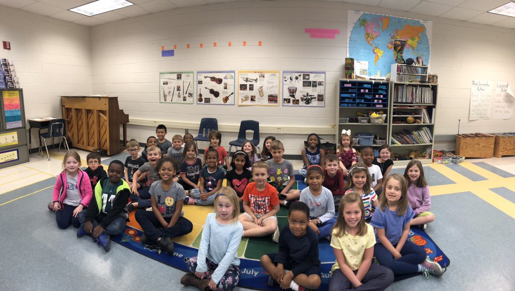 SpringRunMusic's tweet image. I am so impressed with how expressively these first graders are saying their speaking parts of our upcoming musical, “Nuts!”  They are even creating their own movements to go along with their words! #musicclass #orff #ccpsperform #oneccps #springrunfun
