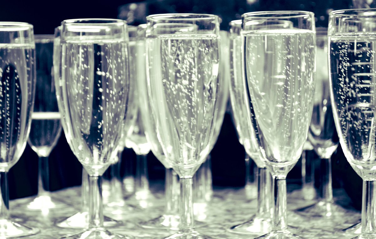 CheckettsSarah's tweet image. Not sure how active they are in twitter but a huge thank you to @RevillsFS for hosting my 40th birthday ‘fizzy #afternoontea’. A great place for a chilled celebration if you’re looking for somewhere! #worcestershire #defford #nothingtoomuchtrouble