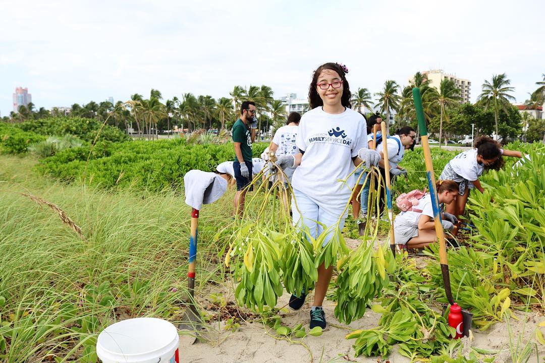 Nationalpal's tweet photo. Did you know that National PAL serves over 1.5 million youth in 300 chapters over 45 states, Washington, D.C., Puerto Rico, St. Thomas the Virgin Islands and Nigeria? https://t.co/ZvJmVEDINR