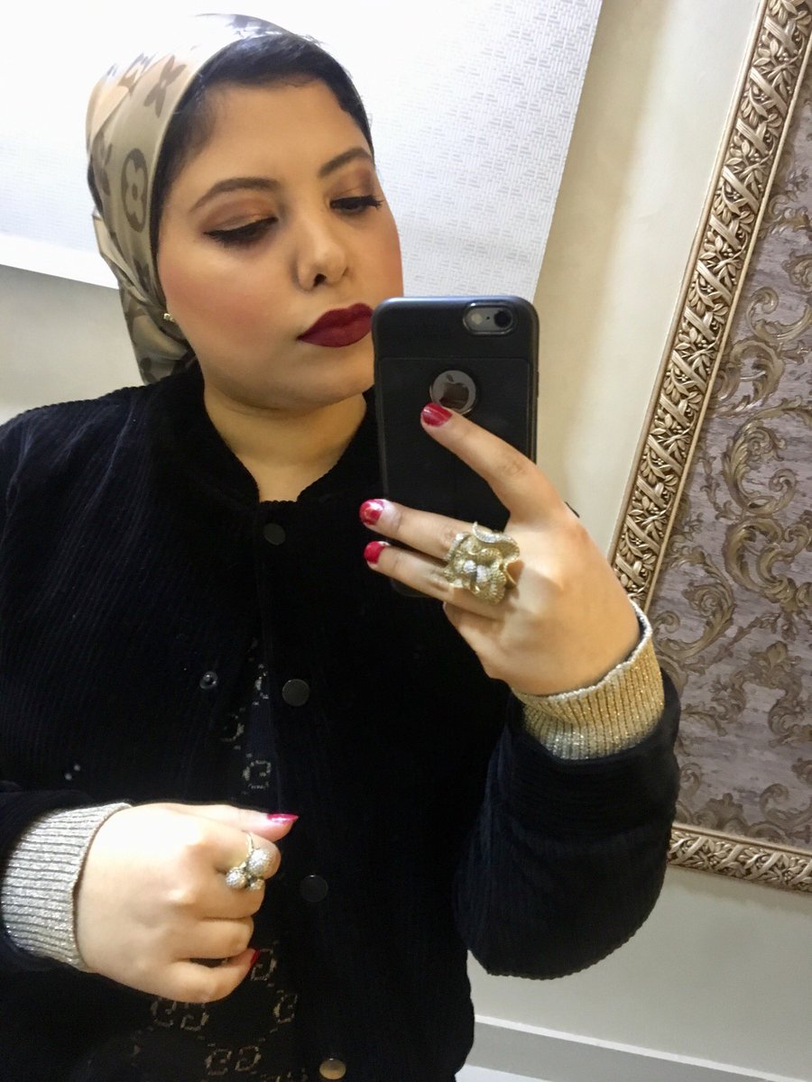 daliadodo555's tweet photo. #Postyour favmirror selfie https://t.co/OH9M6GHnKU