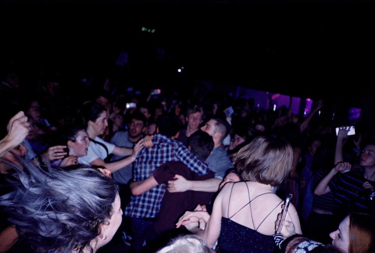 _amysnow's tweet photo. the pit, @yungblud at @EBallroomCamden https://t.co/cCuoYNTBmj