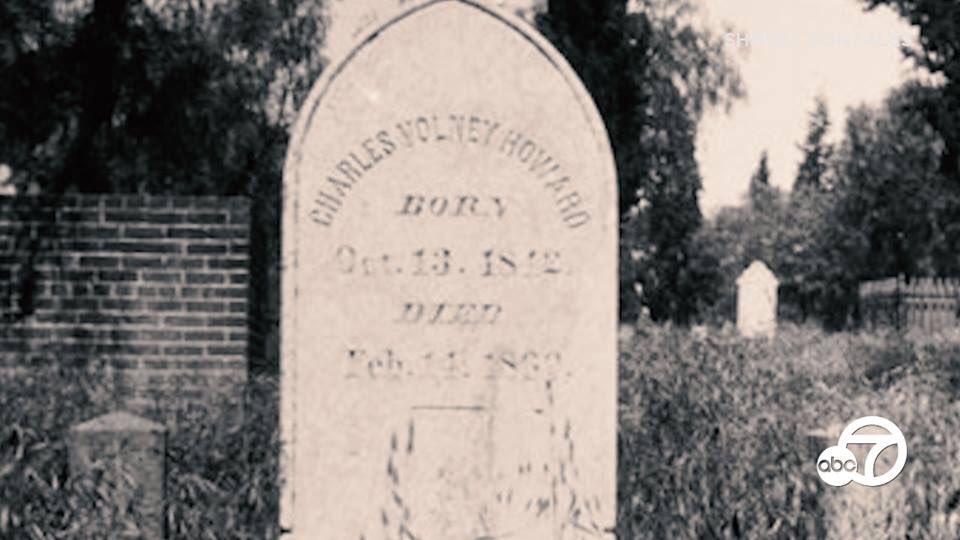 ericresendizTV's tweet photo. TODAY'S ASSIGNMENT> Lost cemeteries… found! I’m working with historians who are resurrecting the history of the original Los Angeles cemeteries. #abc7eyewitness #lostcemeteries https://t.co/yMFjPnHVfT