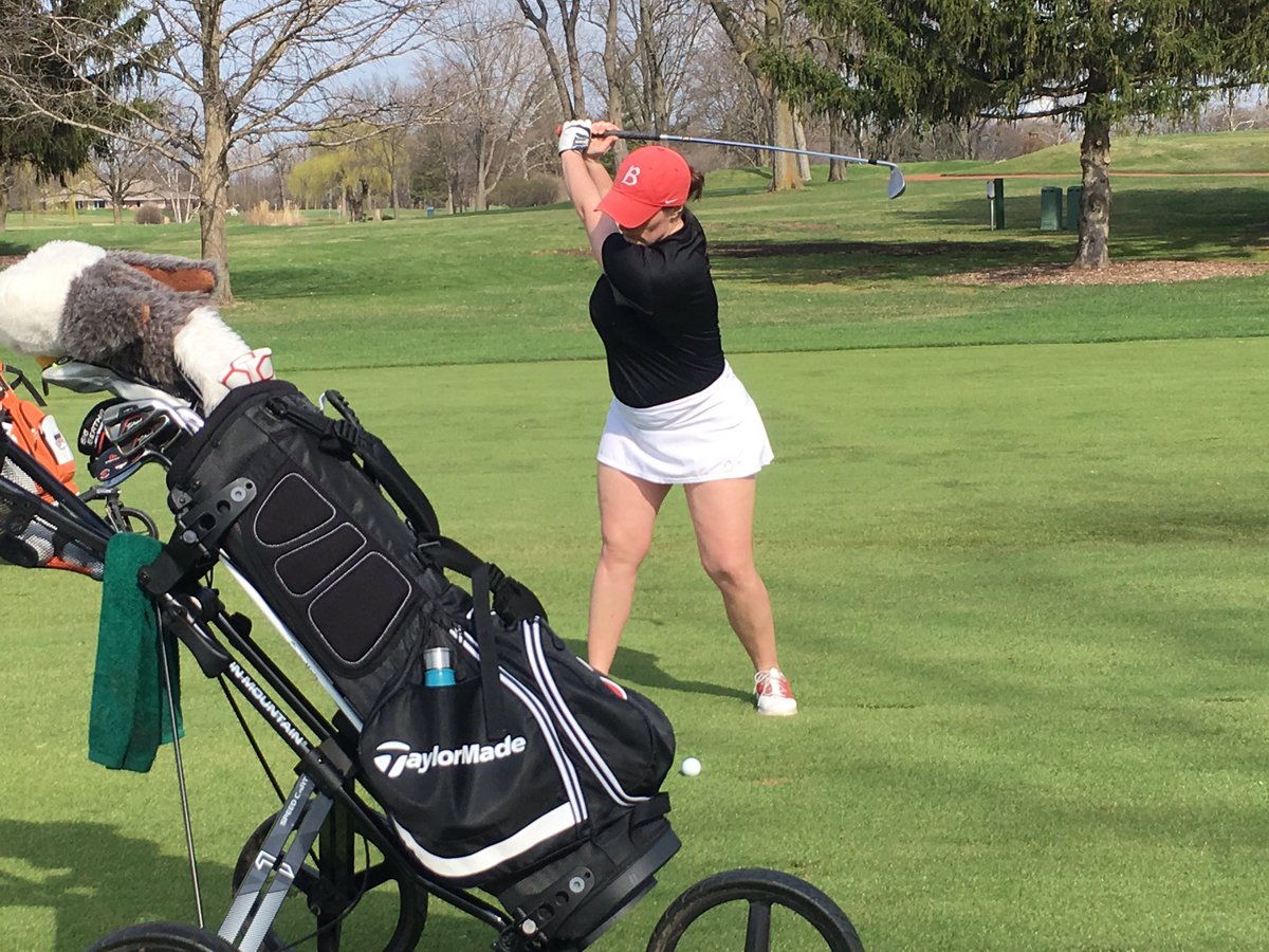 @kel_bark <a href="/BenUWGolf/">BenU Women's Golf</a> on 11th <a href="/MidlothianCC/">Midlothian CC</a> from 82 yards in  great shot birdie putt coming up