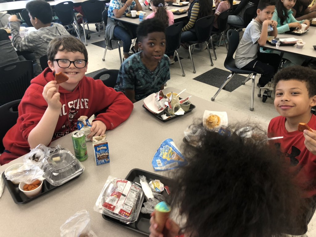 Mcdaniel5th's tweet photo. @JCPS_cafes @Saboliciousness @TysonFoods @Selma_Middle 5th graders loved them. https://t.co/iNdGZnWPiV