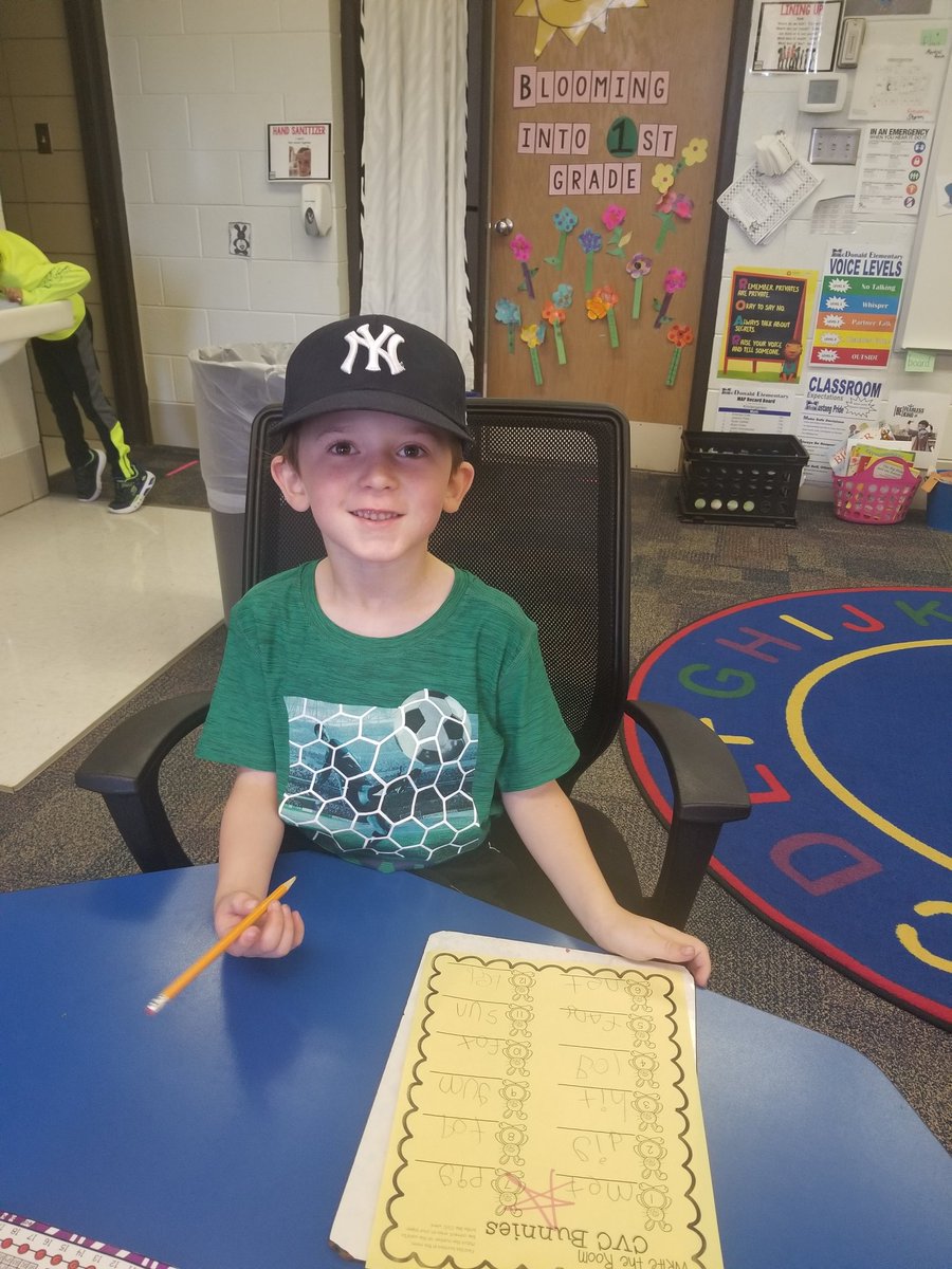 BallmcdK's tweet photo. Andrew cashed in his tickets and got to sit in my chair all day!!!!! https://t.co/Lr97ZDOkVh
