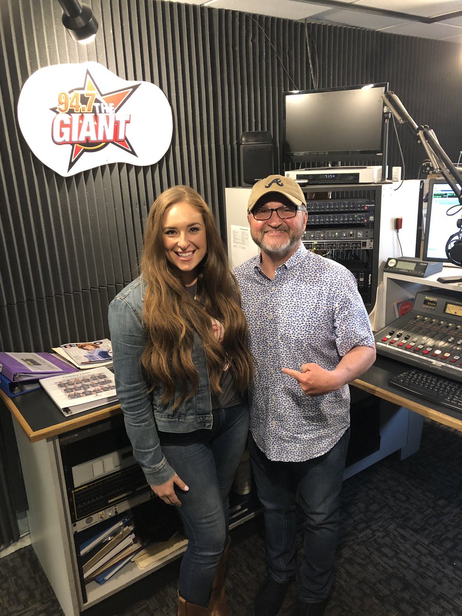 Hanging out with @KayleyHillmusic today! She was on the <a href="/NBCTheVoice/">The Voice</a> last season! Great singer/songwriter!