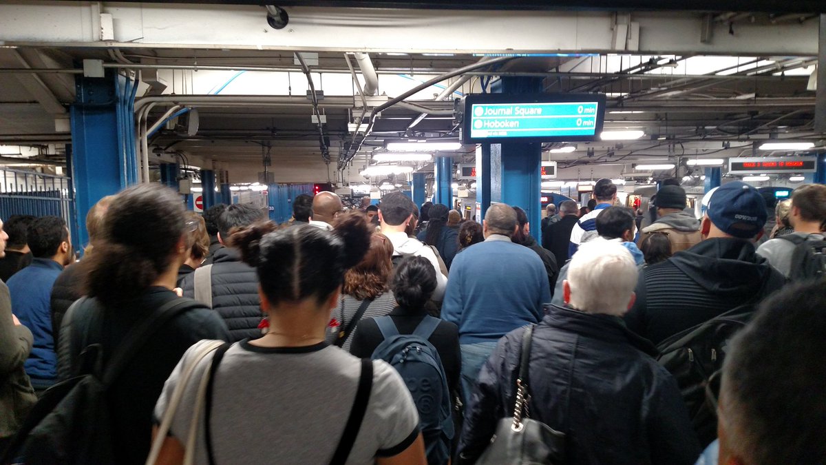 NJ08forProgress's tweet photo. #pathfail strikes again @FunnerPATH @PATHAlerts @PATHTrain @ColesStreetPoth @PathFail https://t.co/NtcaXLUX3x