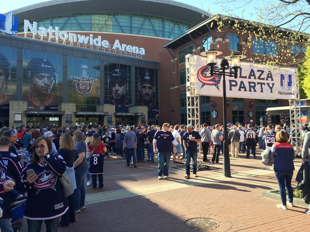 SteveWainfor's tweet photo. Covering tonight's Blue Jacket excitement, watch our coverage on NBC4 https://t.co/UExNXTFh1H