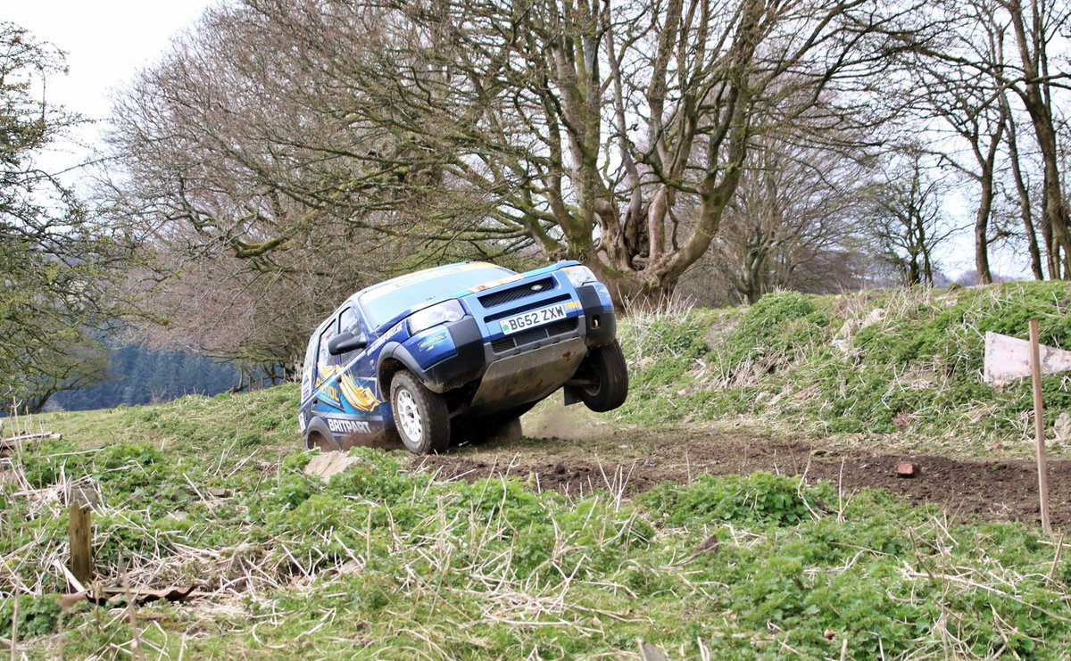 RAVENOLUK's tweet photo. Just starting to enjoy ourselves when the engine mounting cried enough @RAVENOLUK #compsafari #aberbeeg https://t.co/A5zYGZVe7d