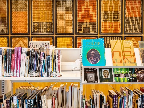 Crown_Workspace's tweet photo. Amazing teamwork Crown Workspace, at #movingfivelibraries in #Christchurch. Read more https://t.co/cjTwWraCSZ #TurangaLibrary #libraryrelocation #projectmanagment #removalspecialist #mover #relocations #CrownWorkspaceNZ #storage #transportation #marketleader #Commercialmover https://t.co/72lGCLW5M0