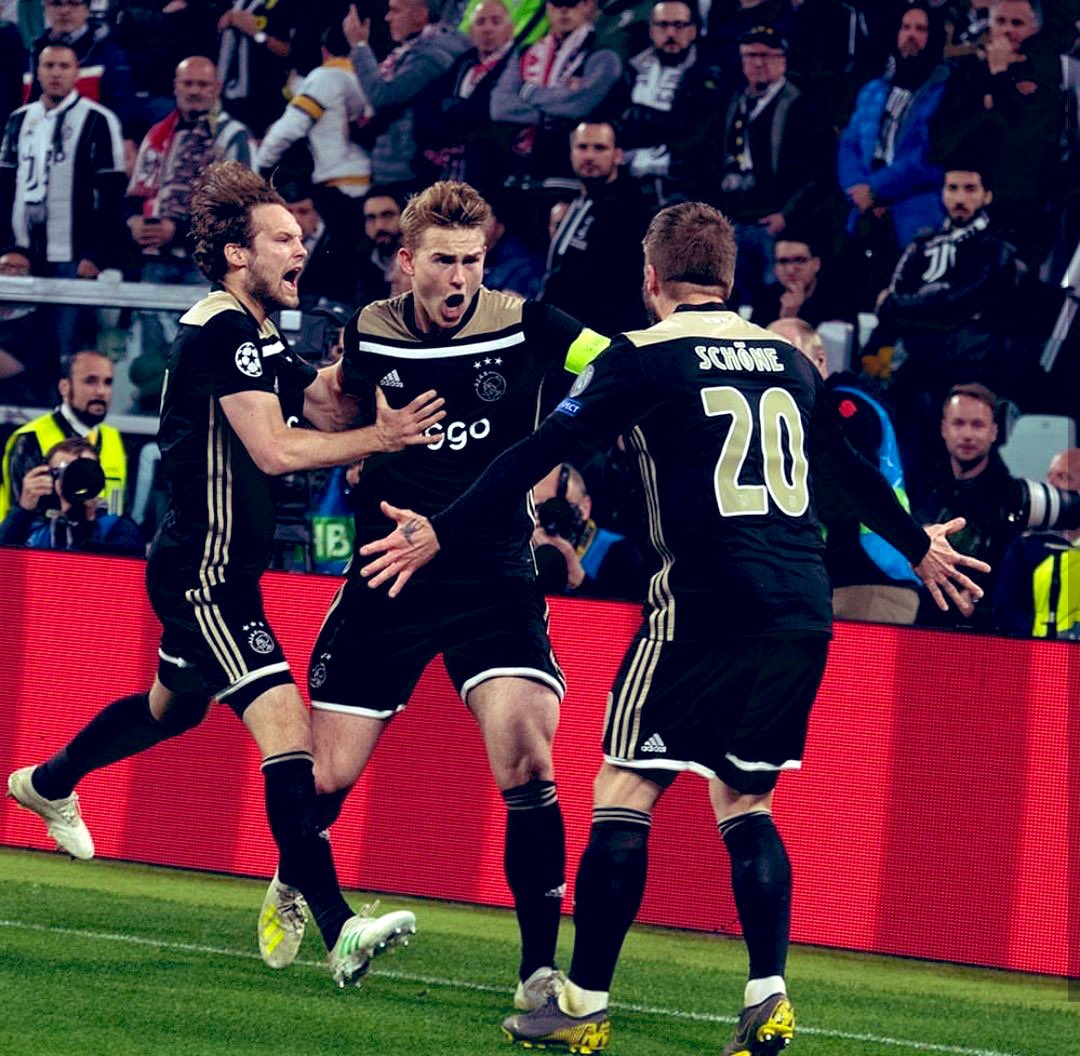 La #TrinceaJuve di solito twitta con un altro spirito, ma ci piace anche fare i complimenti a un avversario più forte! Gefeliciteerd, <a href="/AFCAjax/">AFC Ajax</a> ! @francedit, <a href="/gianper/">gianper</a> <a href="/matusa69/">Andrea Uggetti</a> <a href="/danigian/">Daniele Maggio</a> <a href="/contz/">Contz</a> <a href="/mattscanna/">Matteo Scannavini</a> <a href="/vitosodano/">Vito Sodano</a> <a href="/giancarlosudano/">Giancarlo Sudano</a>