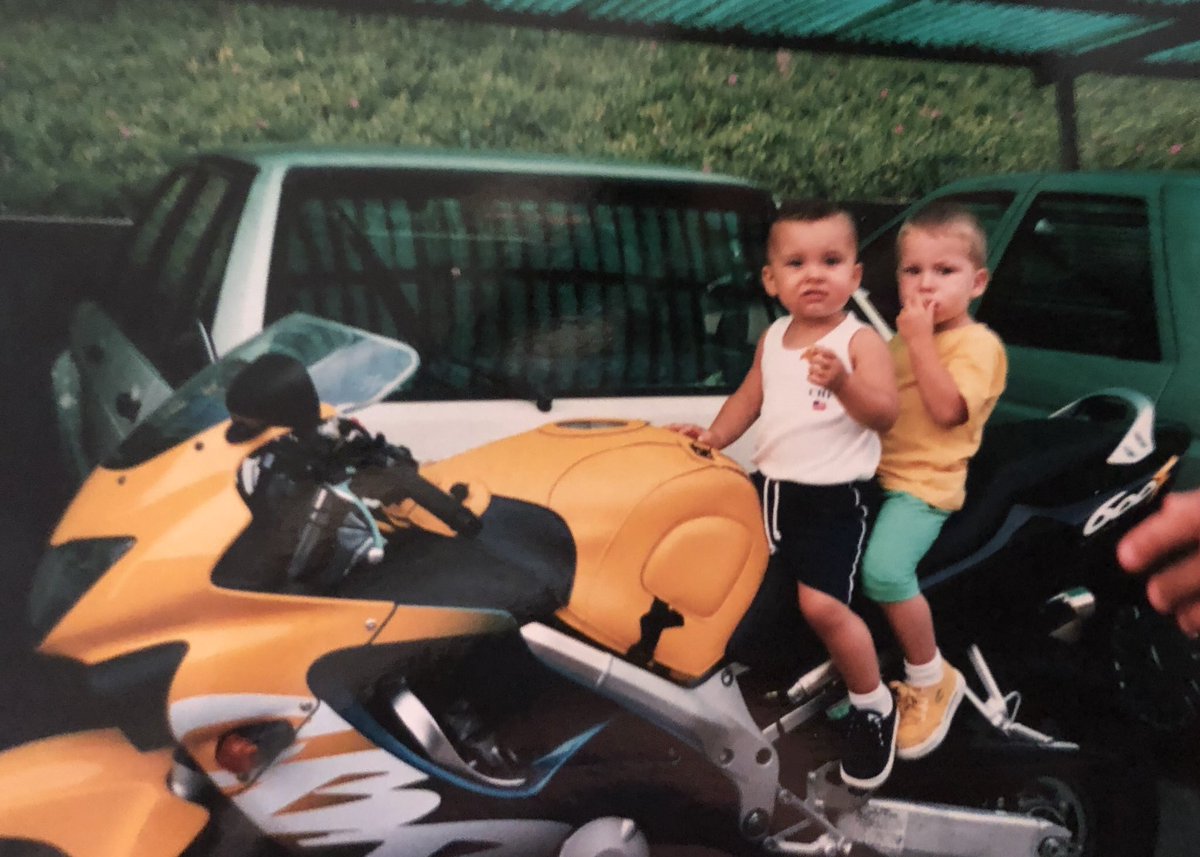 <a href="/pentmvsician/">Carles Cabreira.</a>, mira.