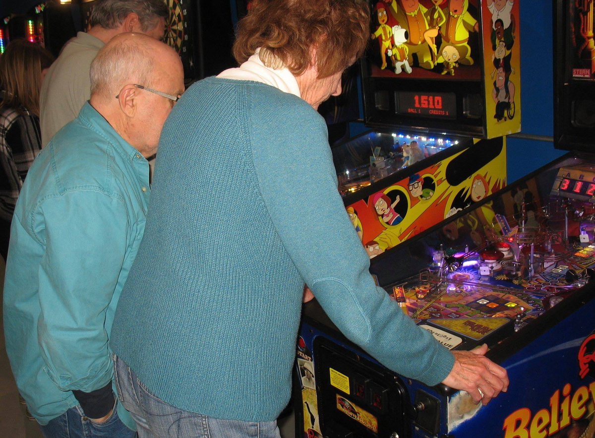 visitoshkosh's tweet photo. One of our favorite blogs! Riding the Beer Trail checked out the new Pixels Arcade & Sports Bar in Oshkosh! #visitoshkosh #wisconsinfun @onwnews @TravelWI @VWFoxCities
https://t.co/3Np3k10AMJ https://t.co/NLvvOlkfBR