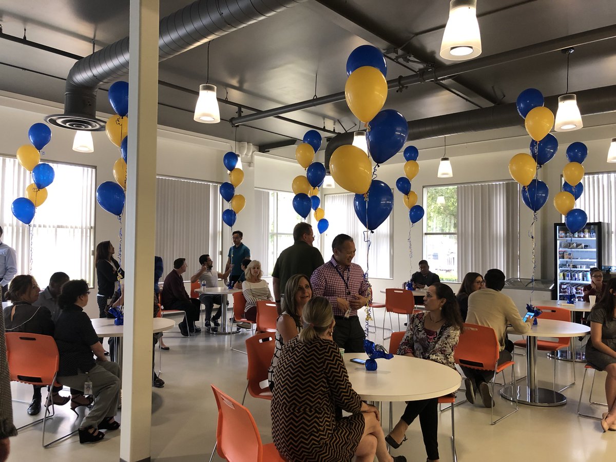 TungstenAI's tweet photo. #KofaxControlSuite is now available! #KofaxHQ got together to celebrate the successful launch of our latest #Software solution. Cheers to #ControlSuite! #Kofax #WorkLikeTomorrow #ProductLaunch #PrintAndCaputure #PrintSecurity https://t.co/asqPC0GmhI