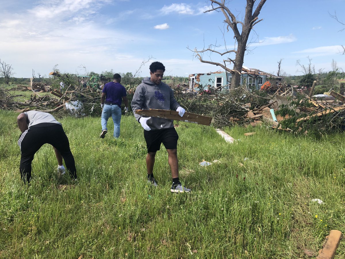 SFA_Football's tweet photo. .@CoachCarthel and the ‘Jacks have cancelled all football activities today to assist with the with cleanup efforts in Alto. 

#AxeEm | #BelieveInTheVision https://t.co/ws1p0RRqRJ