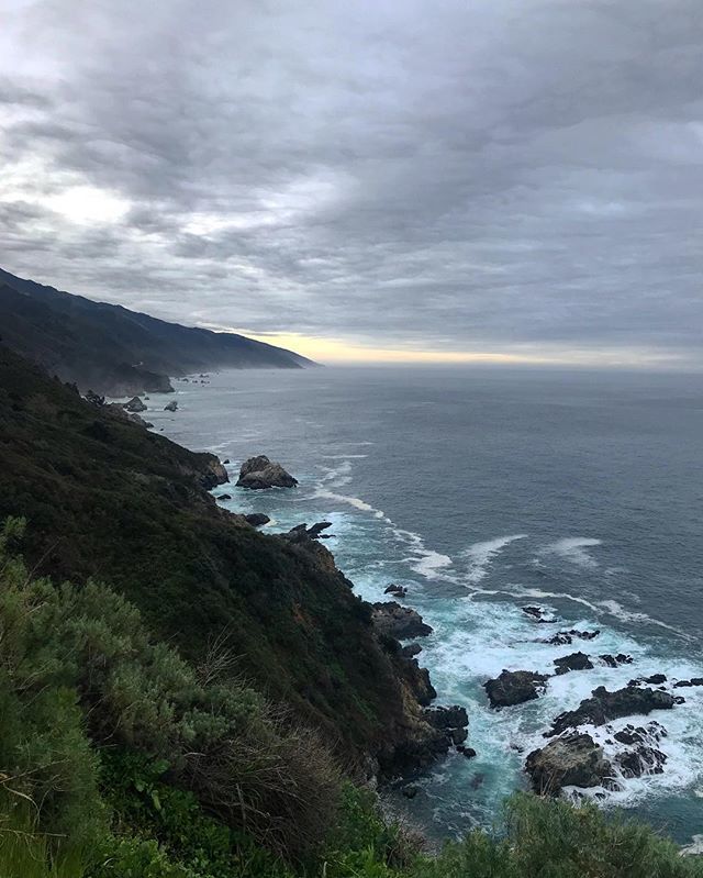 RachShredGnar's tweet photo. Taking in as much of this Coast that I can before moving to the mountains 😍 #bigsur #roadtrip #roadtrippinwithrachel #california .
.
.
.
.
.
.
#adventure #exploreeverything #exploremore #getoutside #instatravel #in2nature #keepitwild  #neverstopexplo… https://t.co/UDeDVLRgnU https://t.co/Mgbgc2sOWb