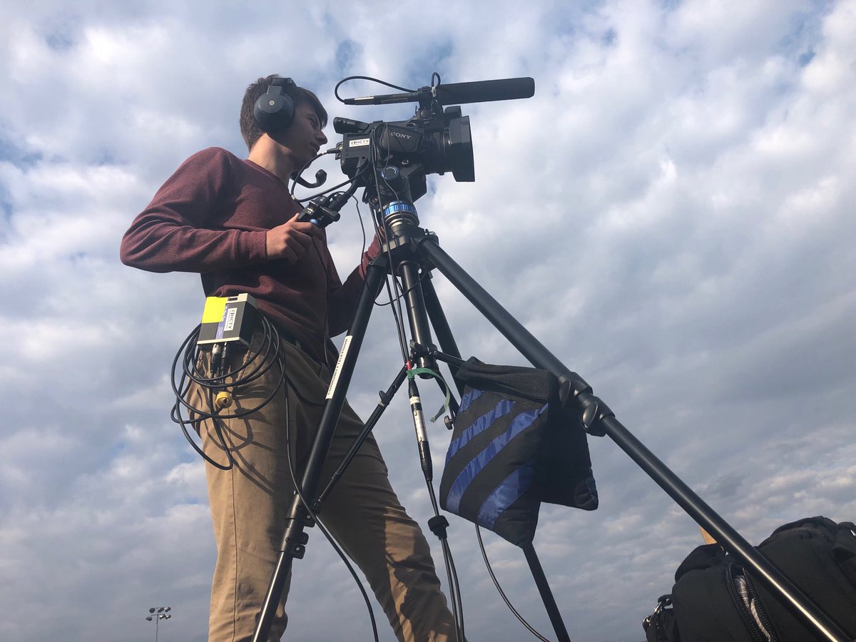 GraphicsVid_hhs's tweet photo. Advanced Video Production students filming Hudson Boy’s Baseball against Brecksville. Score tied 1-1 in the bottom of the 5th. https://t.co/XmXTa1gj2m