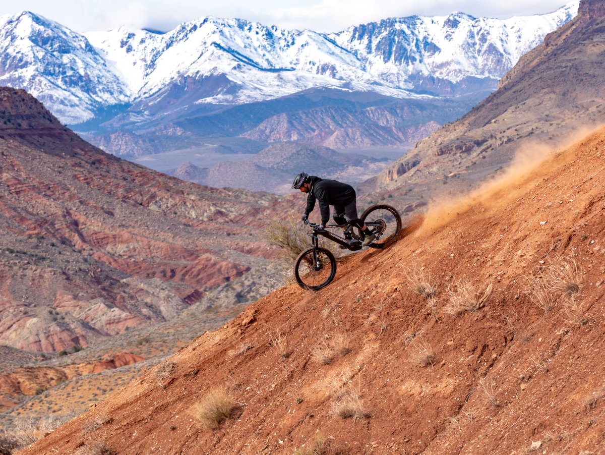Rip the descent ⚡️
Bike Featured: NDURO 6
Rider: Yannick Granieri