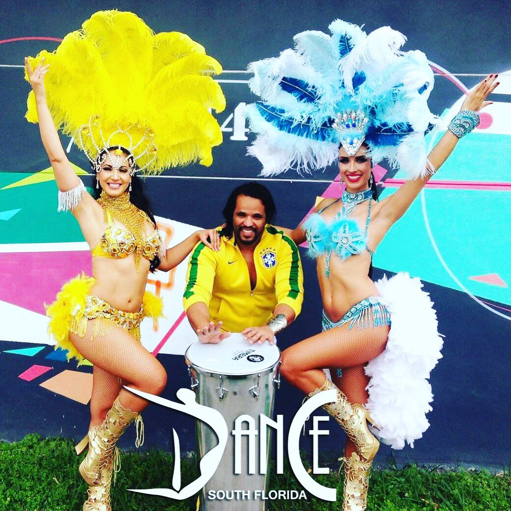 DanceSoFla's tweet photo. Pair our beautiful Samba dancers with some #batucada drummers!! Call us at 888-DANCE15 for more info ! #samba #drummers #batucada #dance #corporateevents #entertainment #corporateentertainment https://t.co/gmicq1VayX